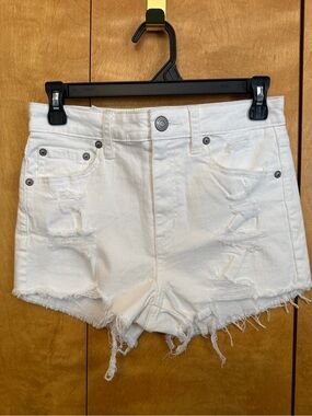 Aeropostale High Rise White Denim Distressed Shorts size 6